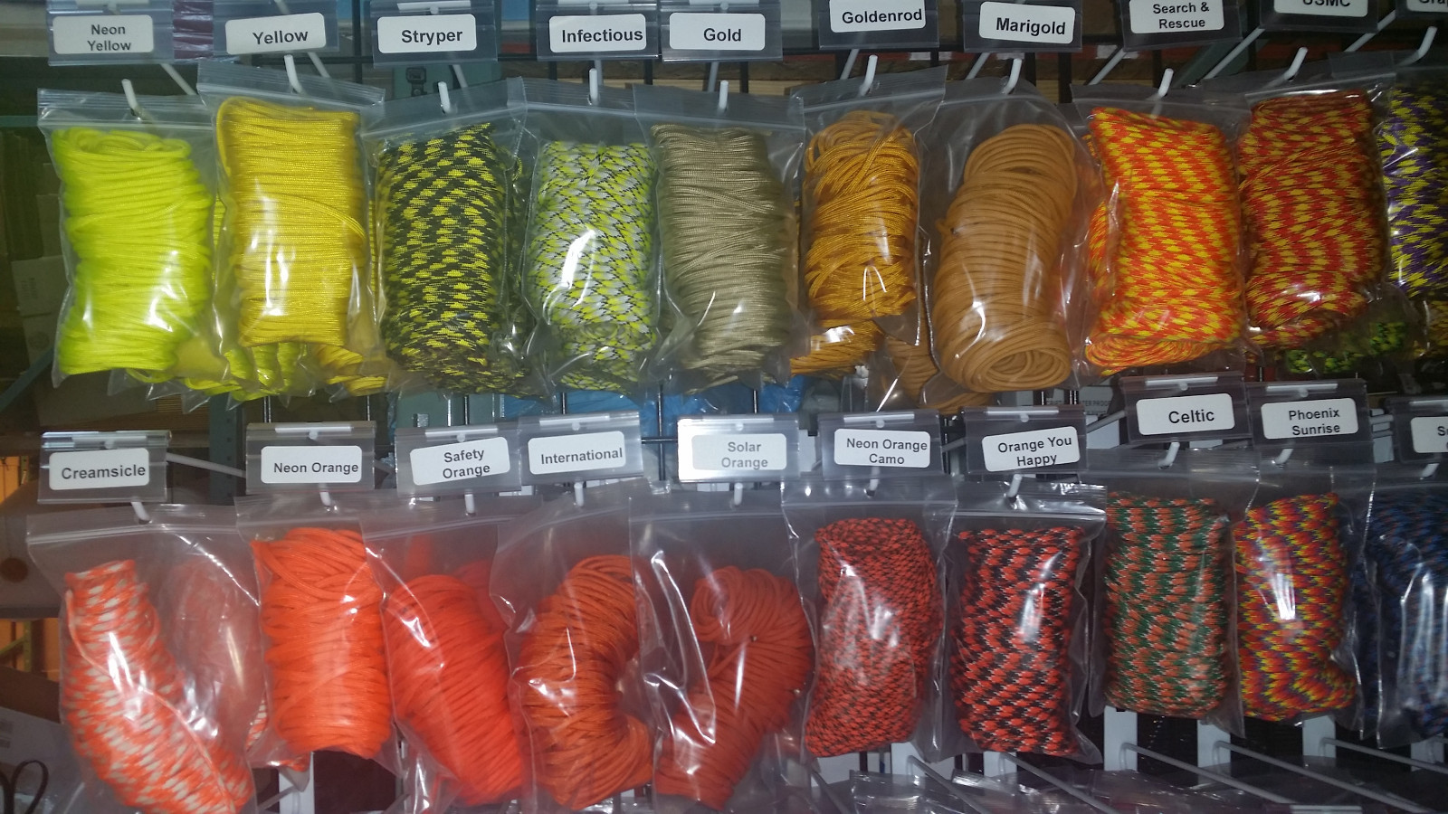 Paracord Survival Rope Bracelet Kit with 100 Feet 550 lb Para Cord & 10 Buckles