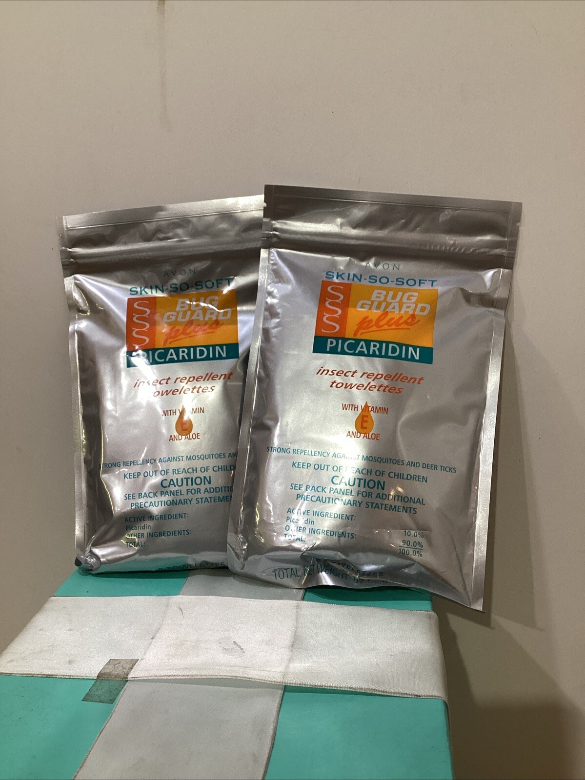 2 Packs Avon Skinso Soft Insect Repellent Towelettes 8 Per Pack