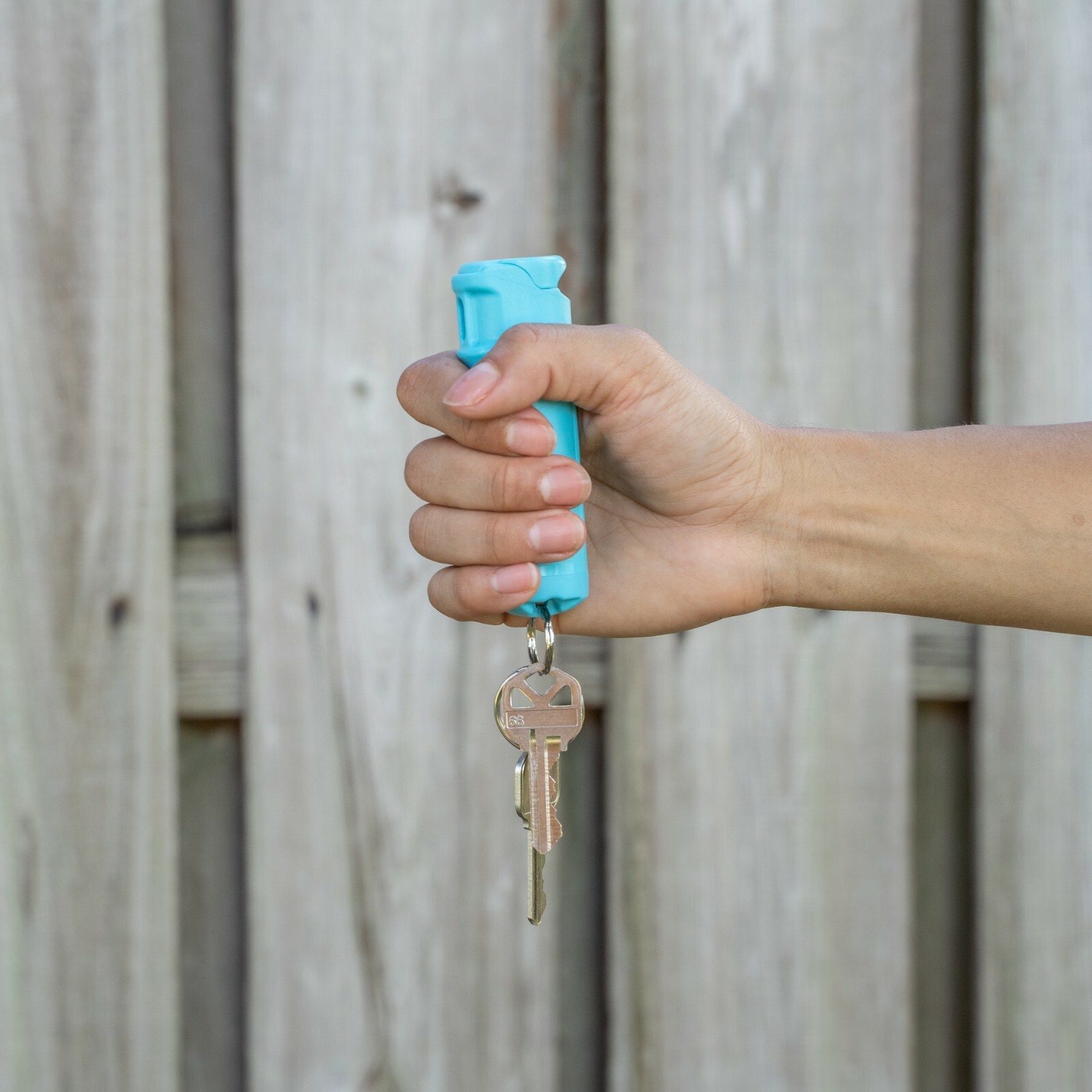 POLICE MAGNUM Keychain Pepper Spray Self Defense .50oz Teal 1 Pack Flip Top