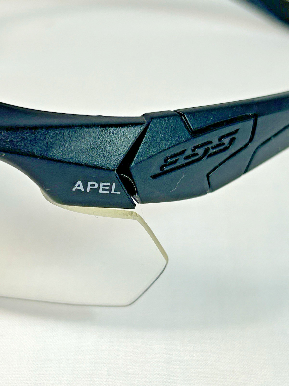 ESS Crossbow One Anti-Fog Ballistic Glasses Clear Lens w/ Pouch – NEW (other)