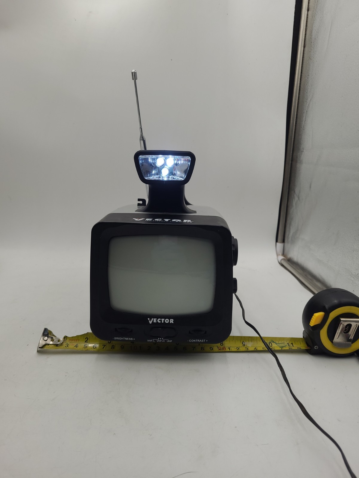 Vector Storm Tracker Elite WC300DSV AM/FM Weather Radio TV