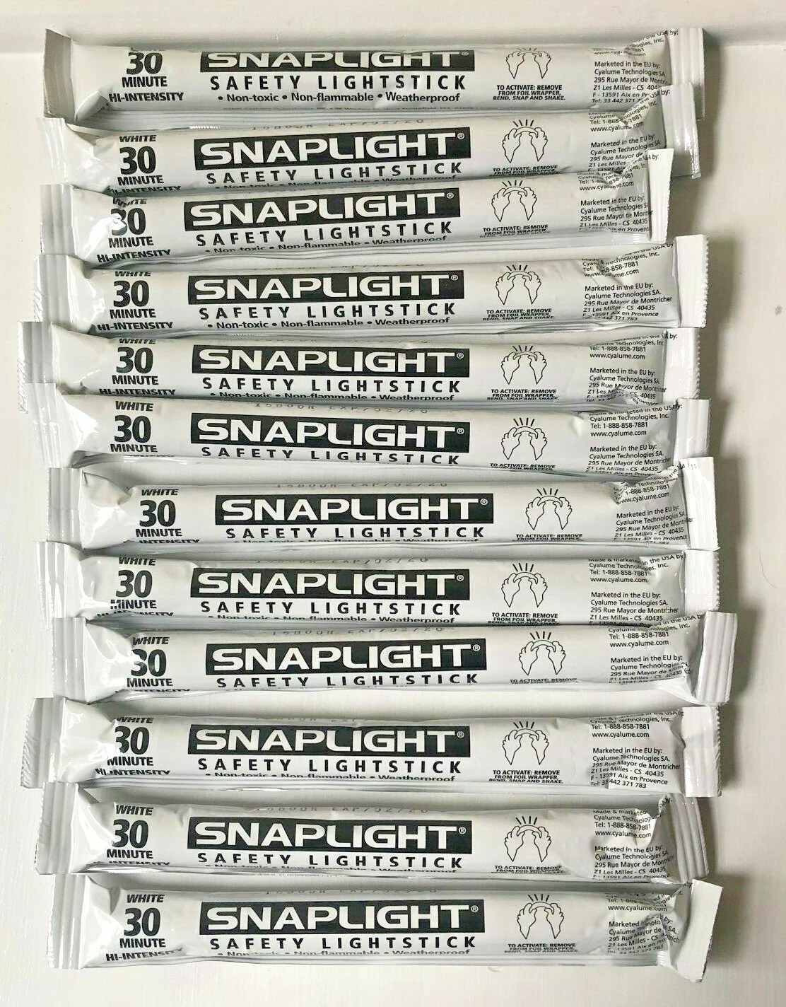 Lot of 12 White Cyalume SnapLights Hi-Intensity Survival Hunting Fishing Camping