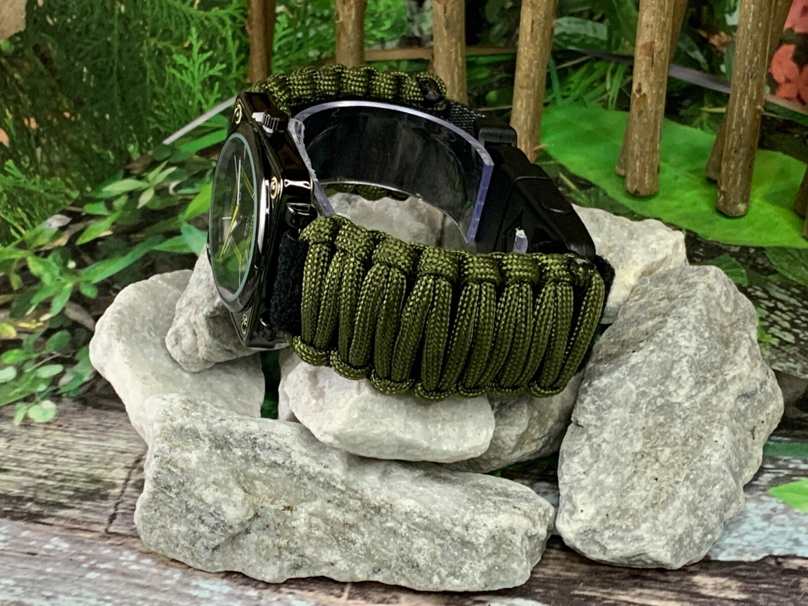Army Green Adjustable Survival Paracod Analog Watch Fire Scraper Whistle