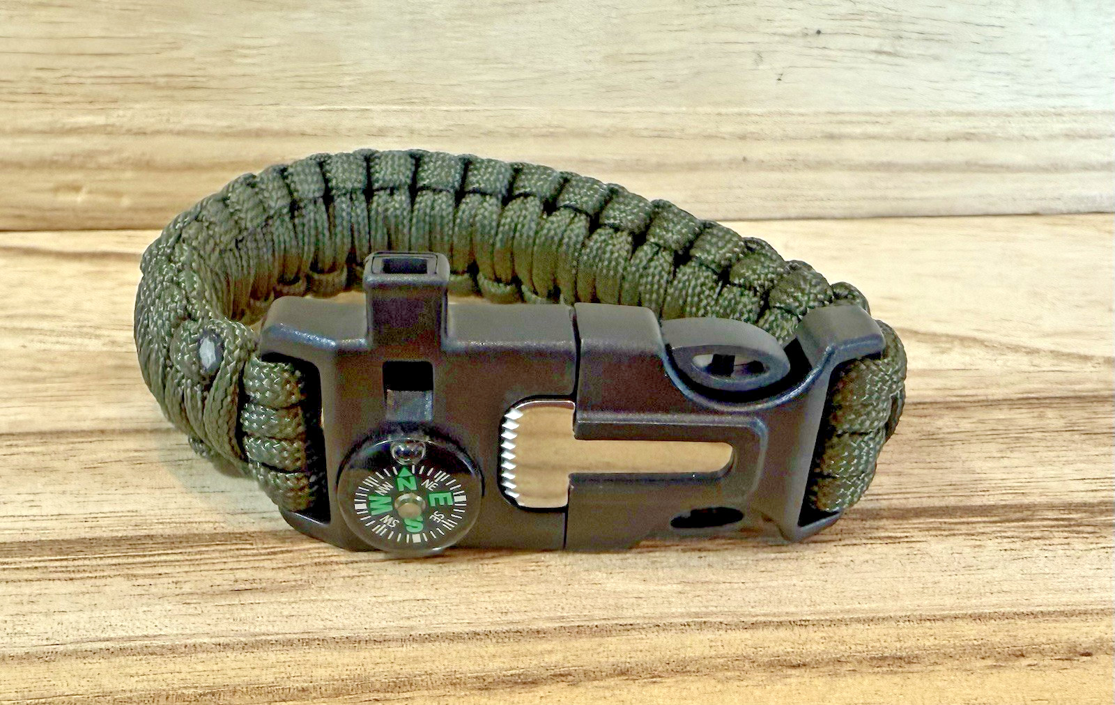 Lifesaving Bracelet Compass Whistle Army Green- A0159