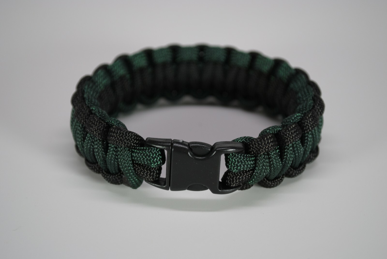 550 Paracord Survival Bracelet Cobra Black/Emerald Green “Made in the USA”