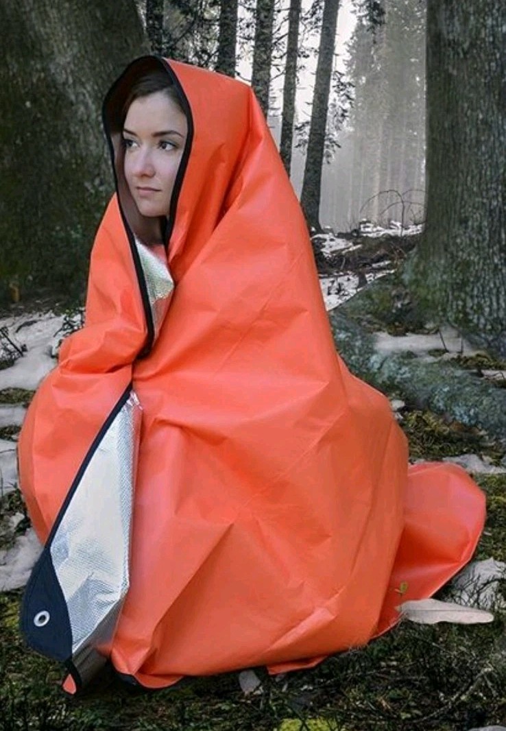 UST Survival Blanket 2.0 Lightweight Weather Protection 83″x59″ Heavy Duty SHTF