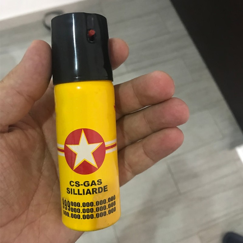 SABRE RED Pepper Gel Spray – Yellow Maximum Strength OC Spray, 10ft, 25 Bursts