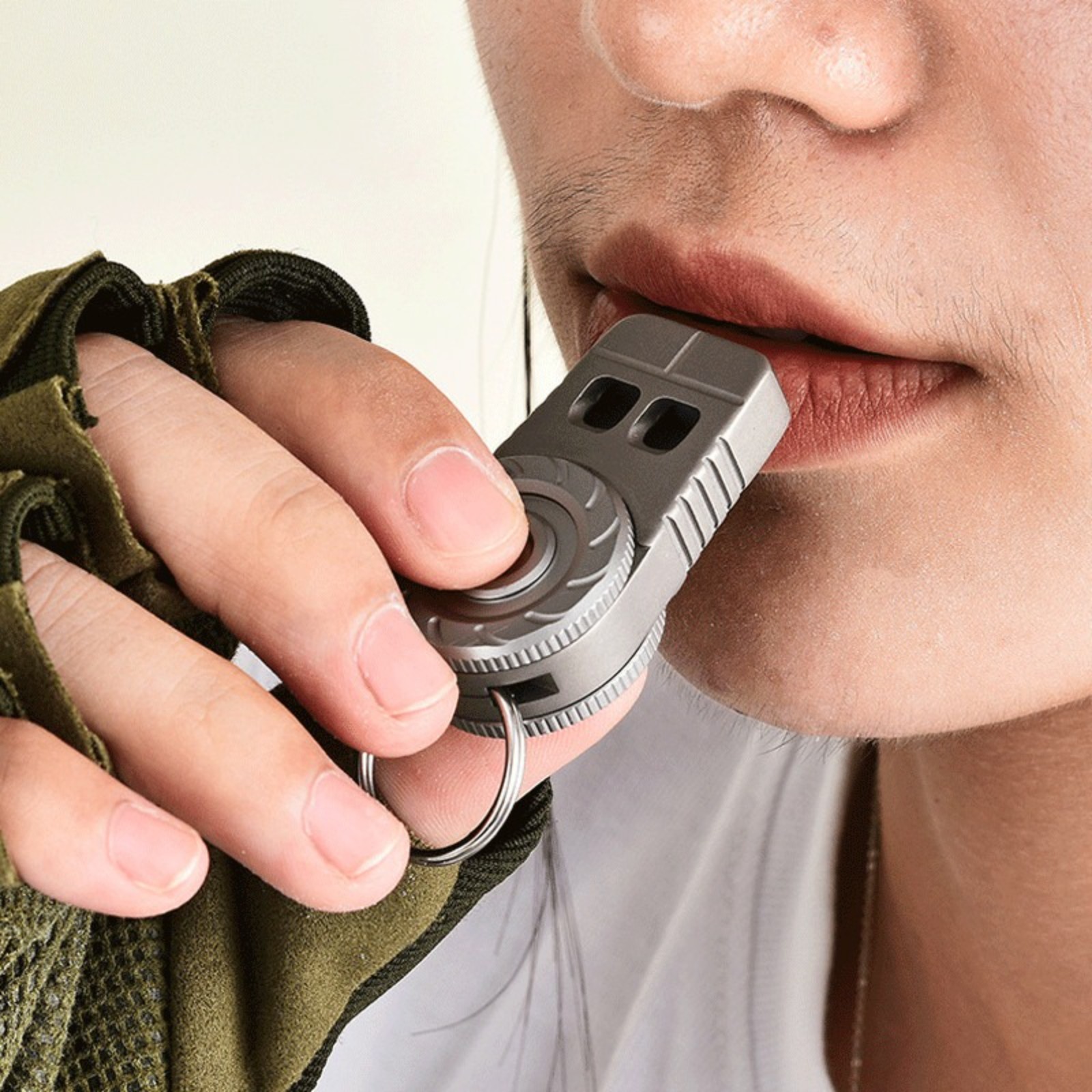 EDC Titanium Safety Whistle Emergency Survival Whistle Outdoor Pet Training Tool