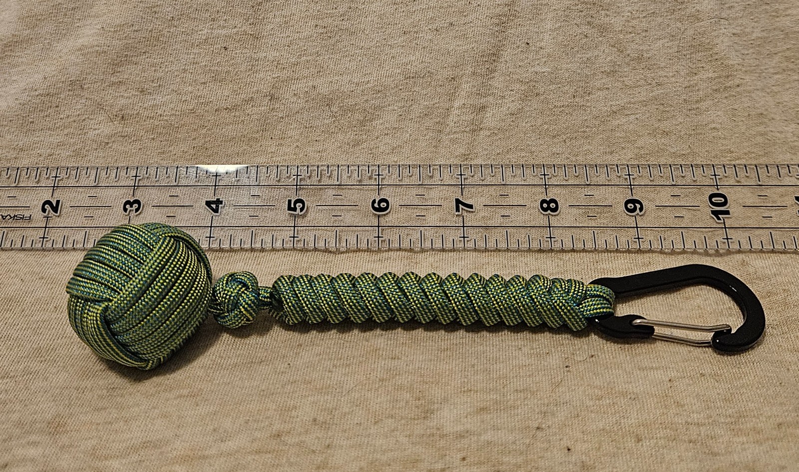 550 Paracord 1″ Pinball Decorative Monkeys Fist 5.5″ Color Changing Cord 2″ Clip