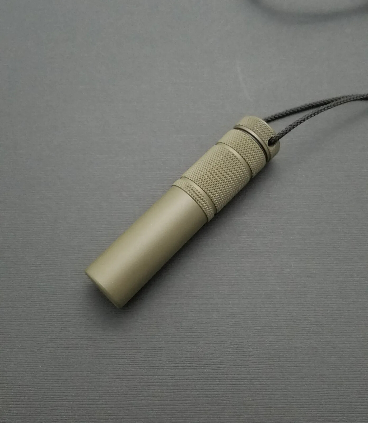 Gear Convoy Matchsafe Watertight Aluminum Capsule Button-Compass Lanyard Green