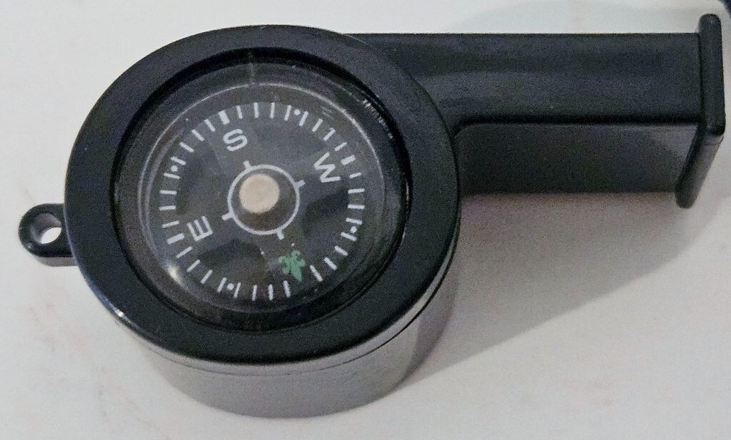 5 Pack Multifunctional Whistle, 2-in-1 Survival Whistle w/ Compass w/Lanyard~New