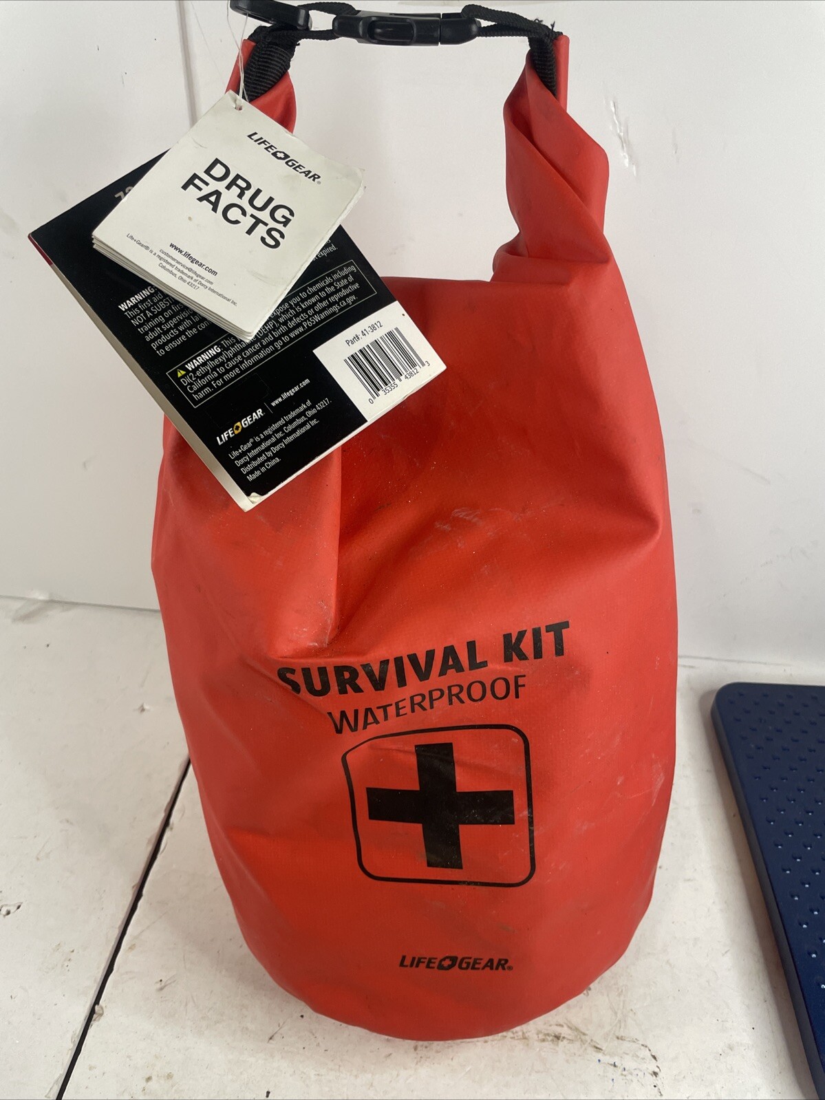 LIFE + GEAR 72 Hours WATERPROOF Bag SURVIVAL KIT & First Aid 130 Pcs 2 Person