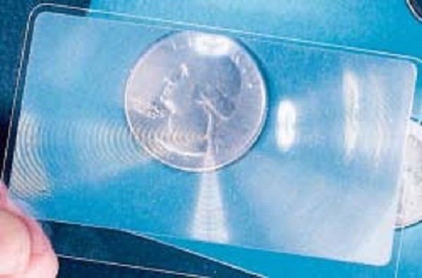 5 Pack of Wallet Magnifier Fresnel Lenses – 3X Magnification Reading Aid