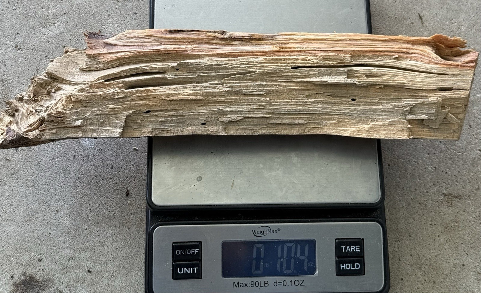 Solid Resin Core Exceptional Hot Lasting Fatwood Long Leaf Pine Log 10.4OZ Texas