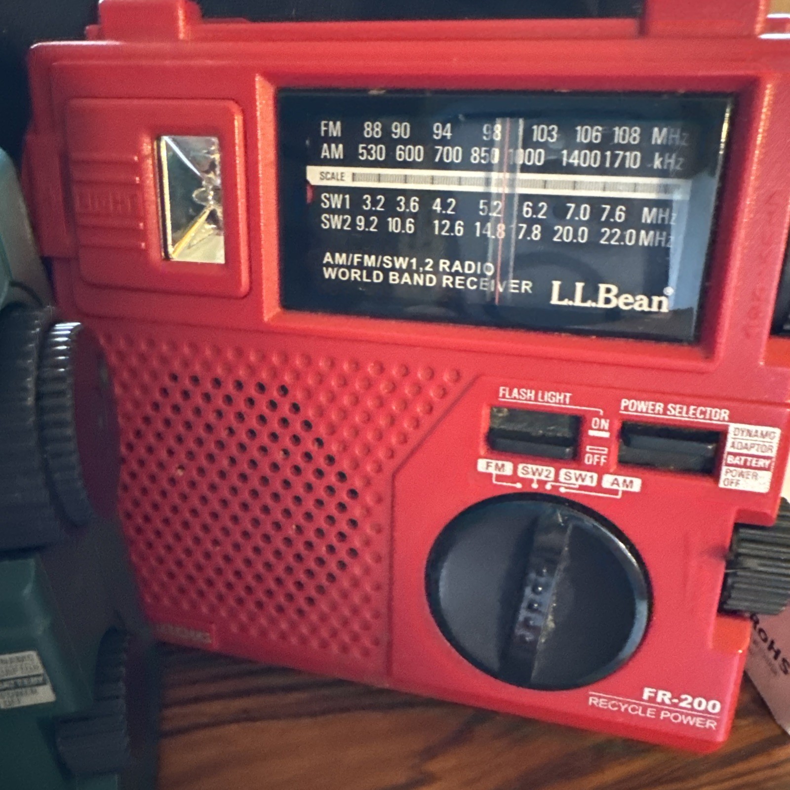 Two LL Bean Eton Radio FR-200 Emergency Short Wave AM/FM Hand Crank Red Eton