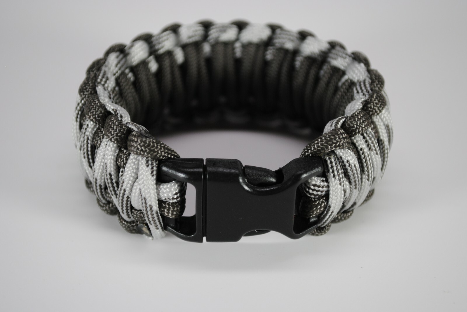 550 Paracord Survival Bracelet King Cobra Gray/Grayscale “Made in the USA”