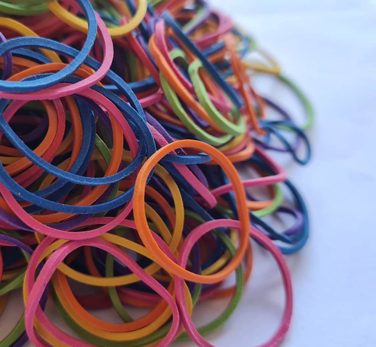 200 Pcs 1inch (2.5cm) Assorted blue, green, yellow, purple; red, oragne, pink