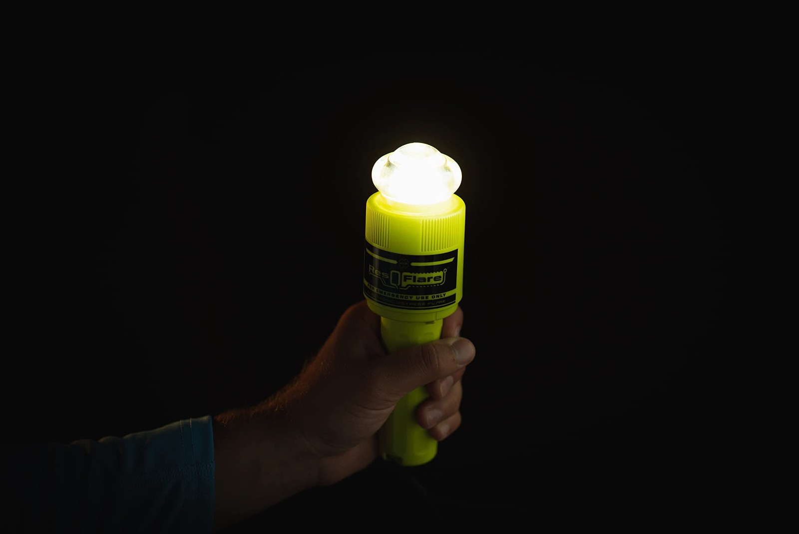 acr ResQFlare Electronic Distress E-Flare and Flag, USCG Approved Replacement…
