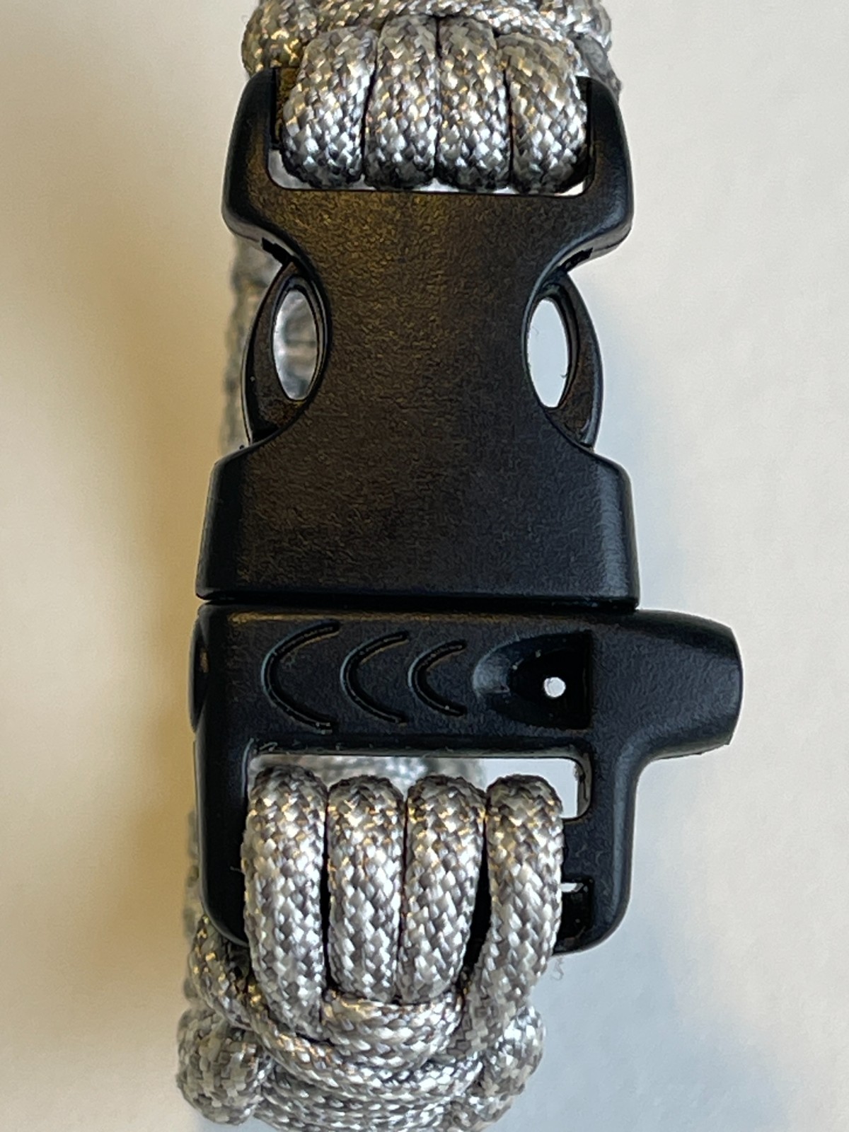 Paracord Bracelet Hiking Outdoor Survival Gear Clip Closure max 9″ wrist silver