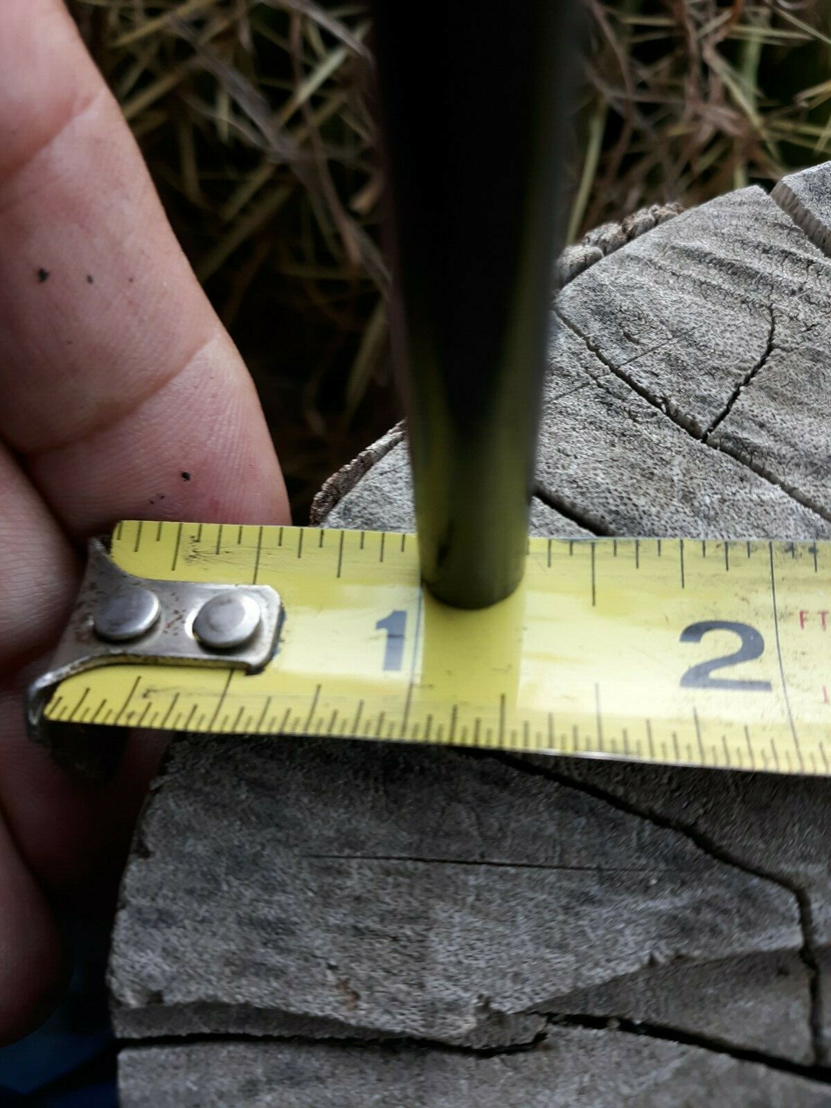 Lot of two (2) ferrocerium rods ferro rods firesteel 5/16″diam. 4 inches long