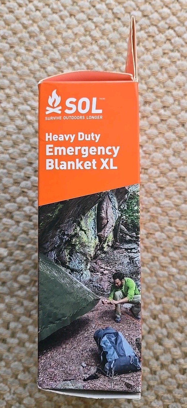 Heavy-Duty Emergency Blanket – XL Waterproof, Windproof, Tear-Resistant 58″x 98″