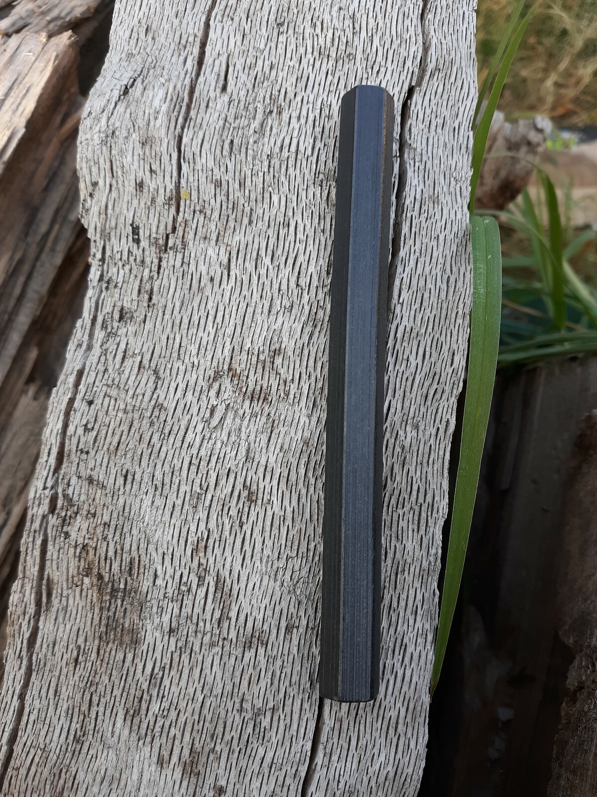 5″ x 1/2″ Hexagon Mischmetal Ferrocerium firesteel ferro rod “Chin-6-Gon.”
