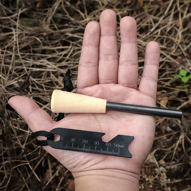 Fire Starter Flint Steel Striker Survival Kit Ferro Rod Camping Outdoor Tool