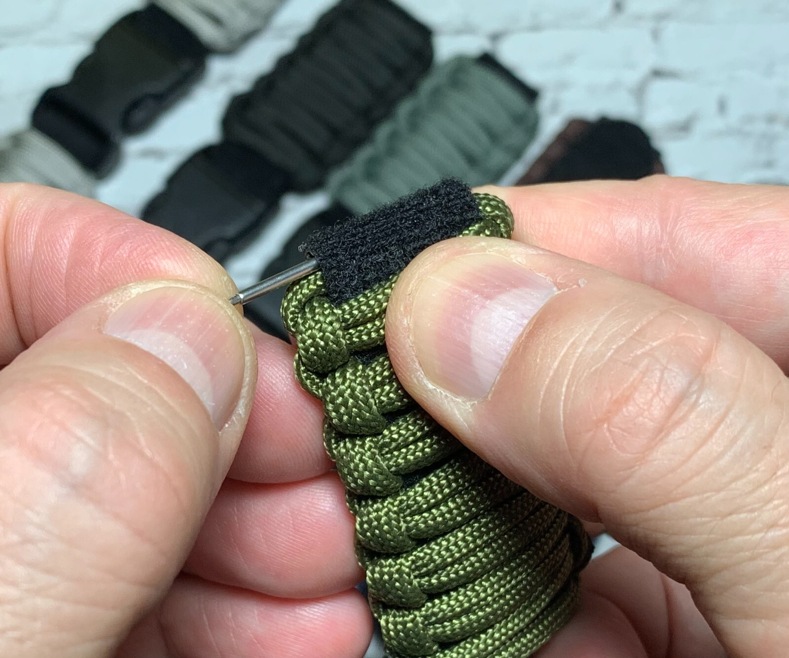 20 22mm Customized Camouflage Colors Adjustable Survival Paracord Watch Band