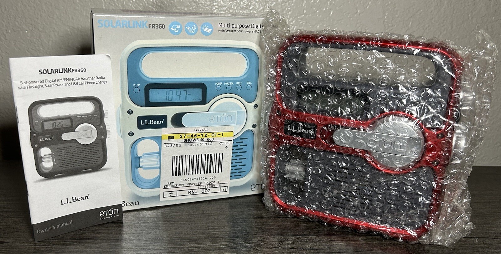 SOLARLINK FR360 Emergency Weather Radio Flashlight Solar Power Eton LL BEAN RED