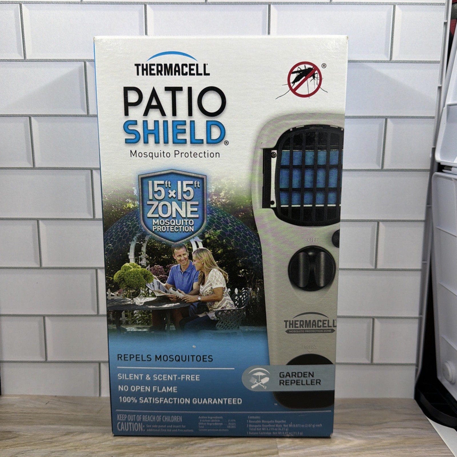 Thermacell Patio Shield Mosquito & Black Fly Repeller Cordless Garden Repeller